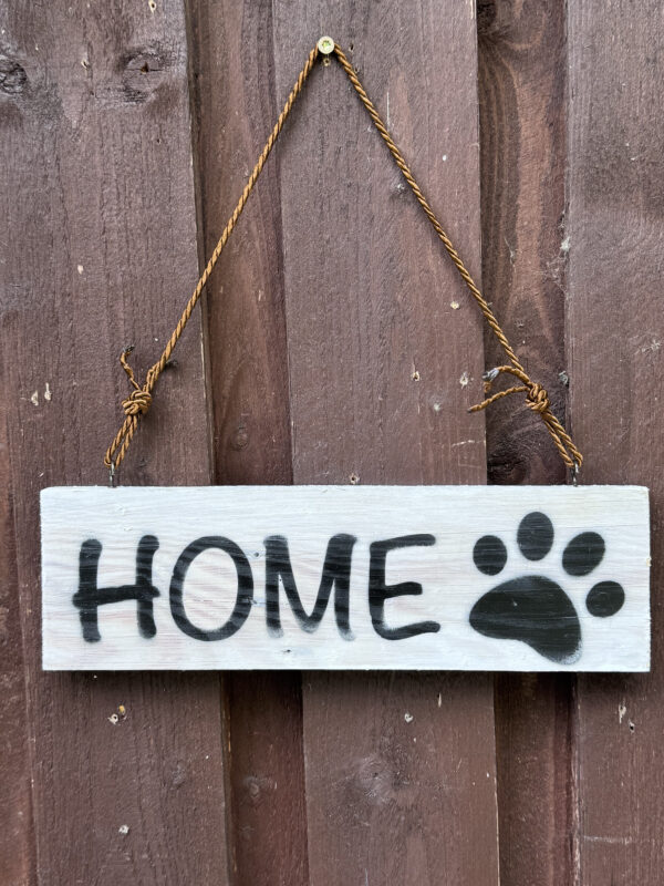 Holzschild Home mit Hundepfote – Bild 6