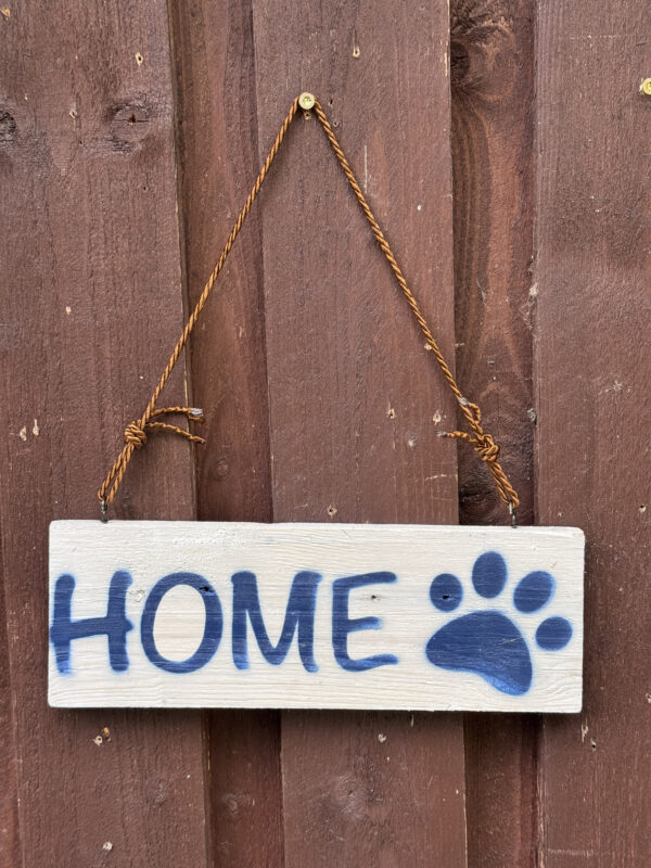 Holzschild Home mit Hundepfote – Bild 4