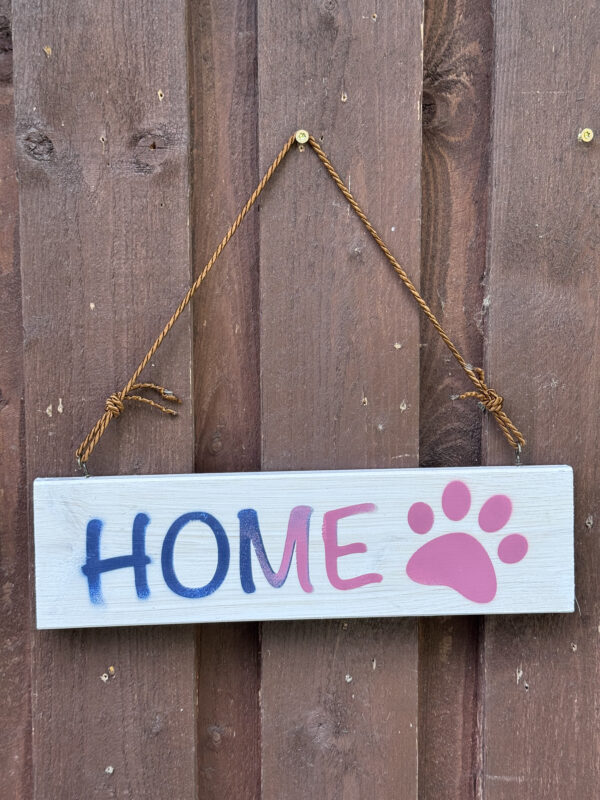 Holzschild Home mit Hundepfote – Bild 3